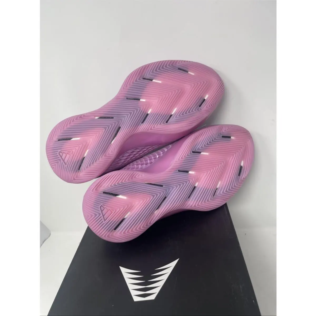 Adidas shoes - 5 IG6612 - Purple 5