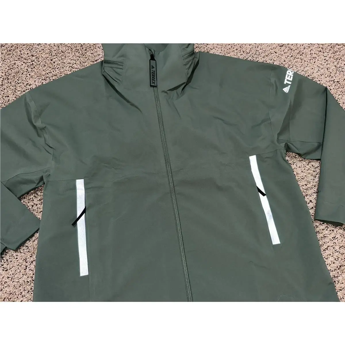 Adidas clothing - Myshelter - Myshelter - Green (UPC: 195747066928) 0