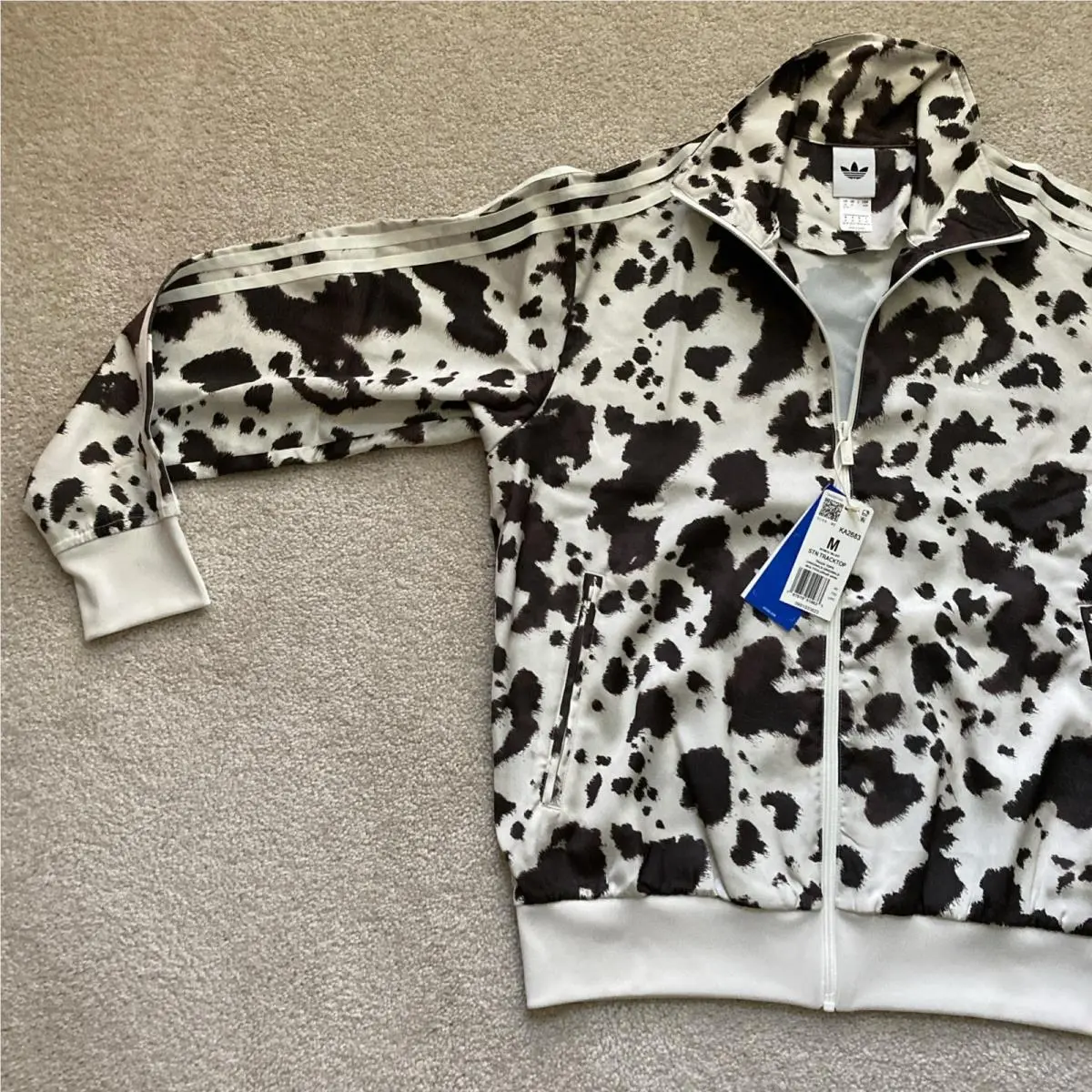 Adidas clothing - Animal Print 0