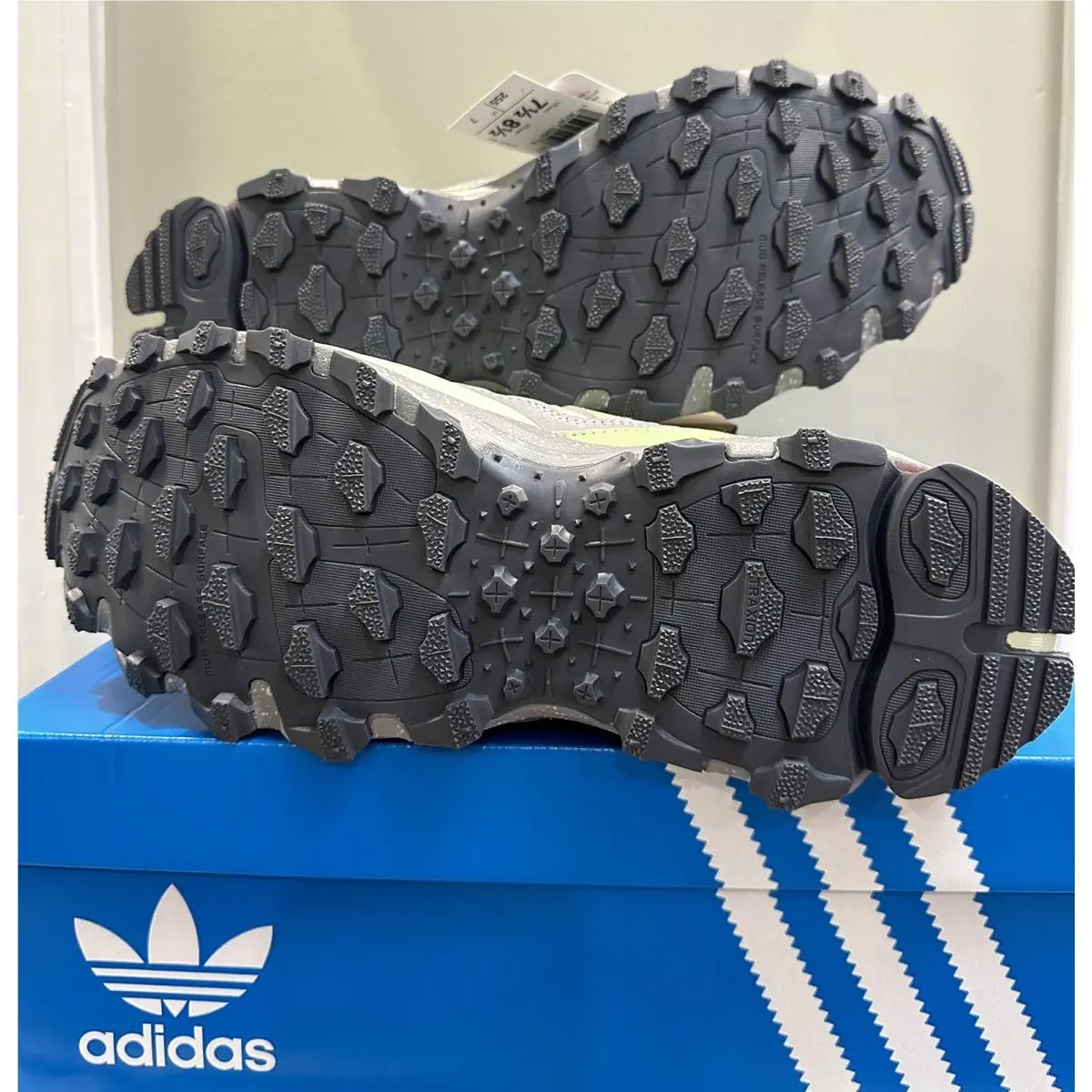 Adidas shoes - adidas Originals Hyperturf - Originals Hyperturf - GY4164 - Green (UPC: 0195739709598) 4