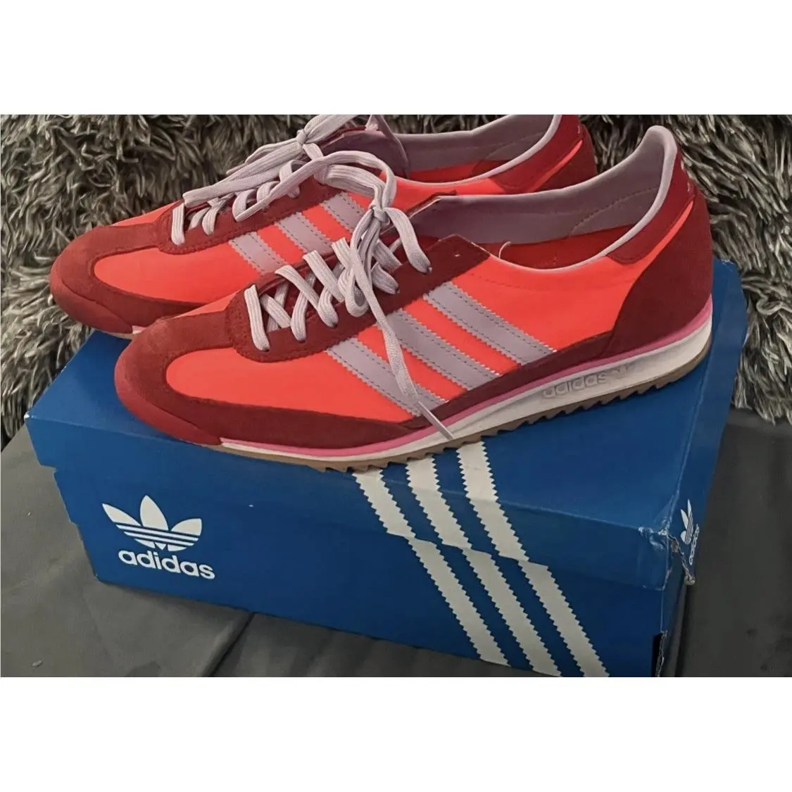 Adidas Women Shoes Size 7 Never Worn