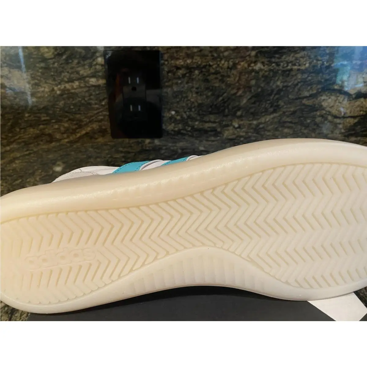 Adidas shoes - Cloud White/Semi Mint Rush 2