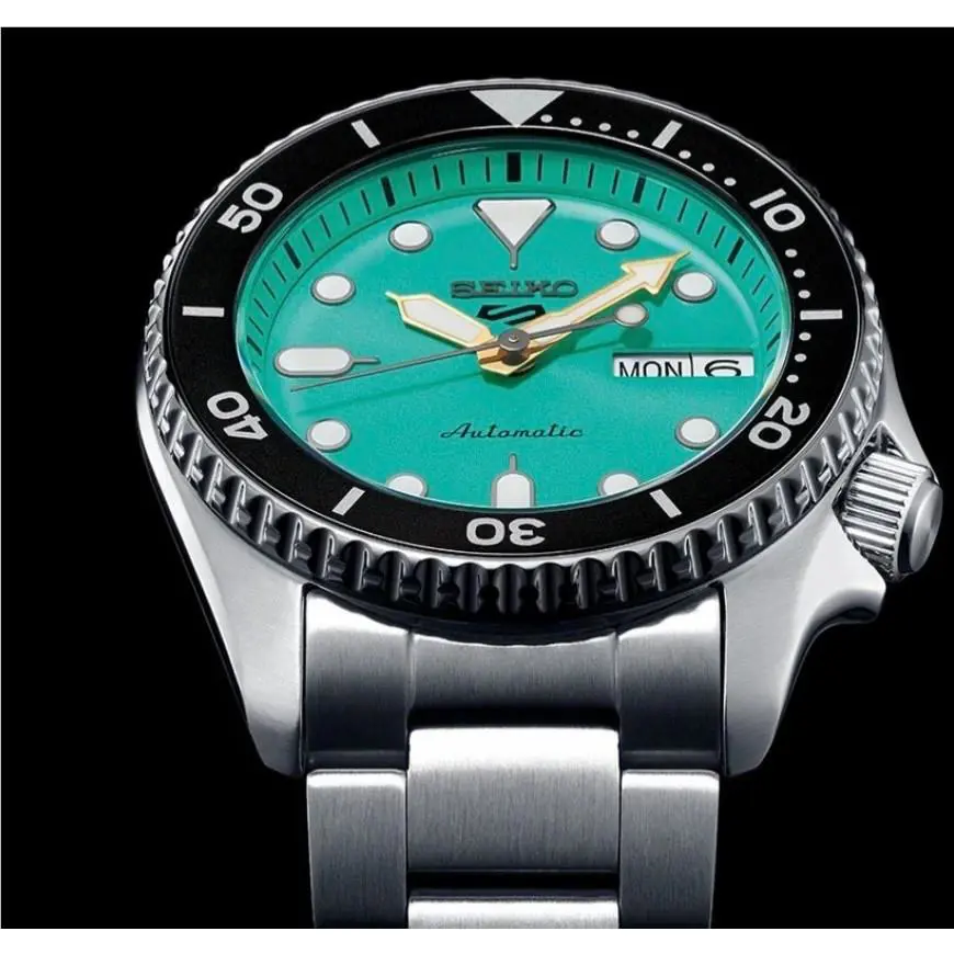 Seiko 5 Sports SRPK33 Automatic Midsize Men`s Watch - Dial: Green, Band: Silver, Bezel: Black