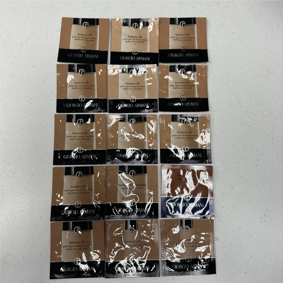 15x Giorgio Armani 9 8 Luminous Silk Foundation Consealer 1ml Each 15ml Total