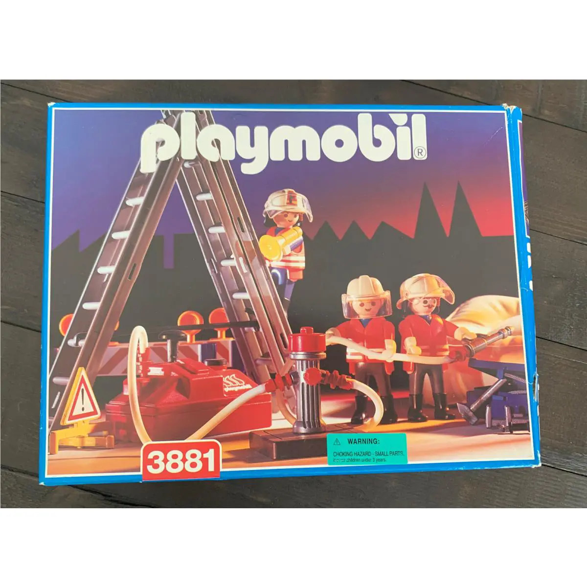 Playmobil 3881 Fireman Jump Rescue Team Air Cushion Collector