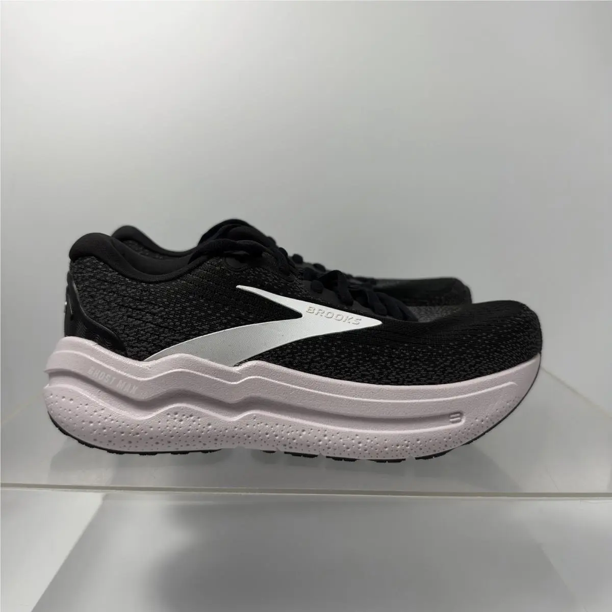Brooks shoes - Brooks Ghost Max 2 - Ghost Max - 1204201B077 - Black 0