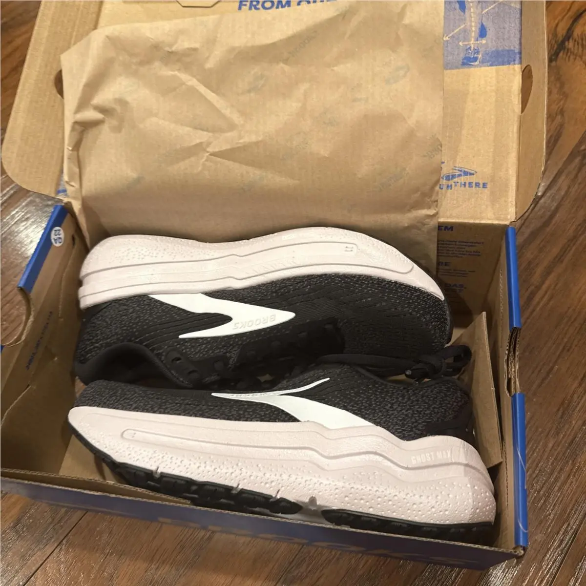 Brooks shoes - Brooks Ghost Max 2 - Ghost Max - 120420 1B 077 - Black / White / Orchid Ice (UPC: 195394592856) 0