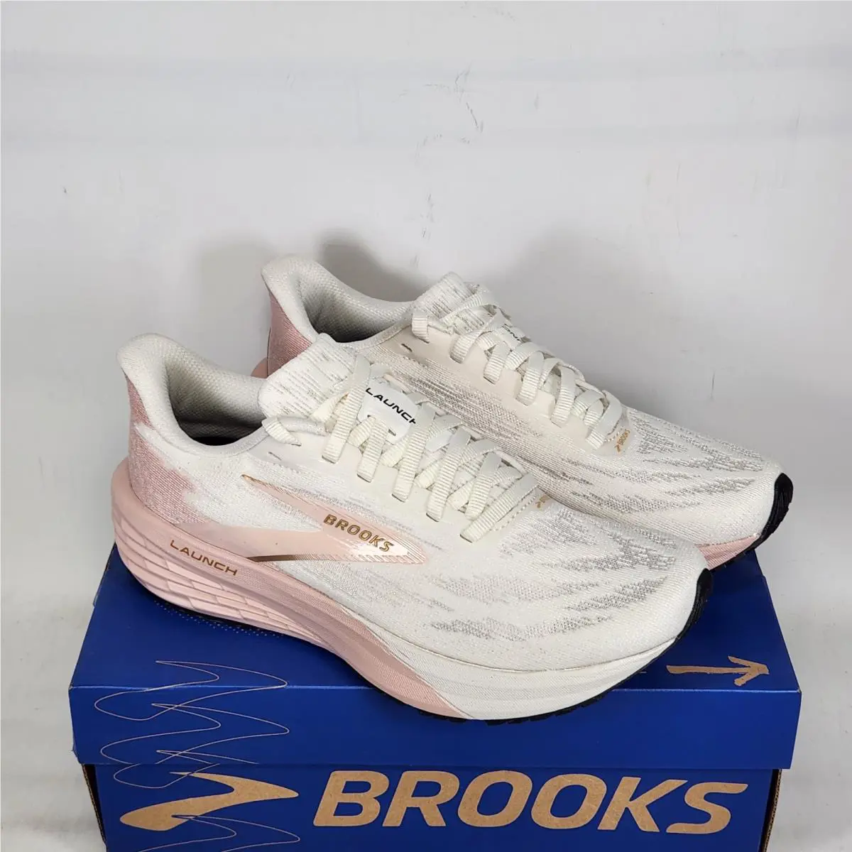 Brooks shoes - Brooks Launch - Launch - White 0