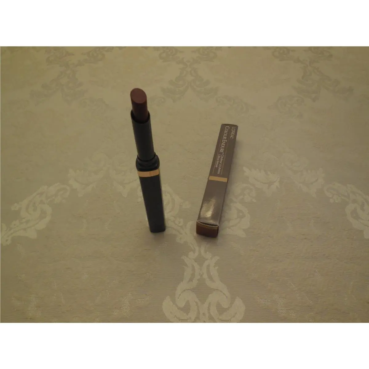 Lot OF 2 Loreal Colour Endure Lipstick- Too Chili C21 Boxed