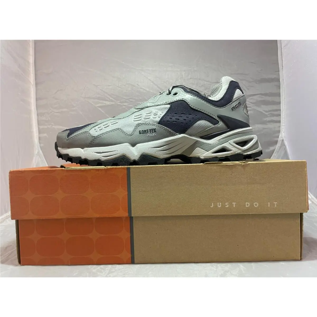Nike shoes - Gray 4