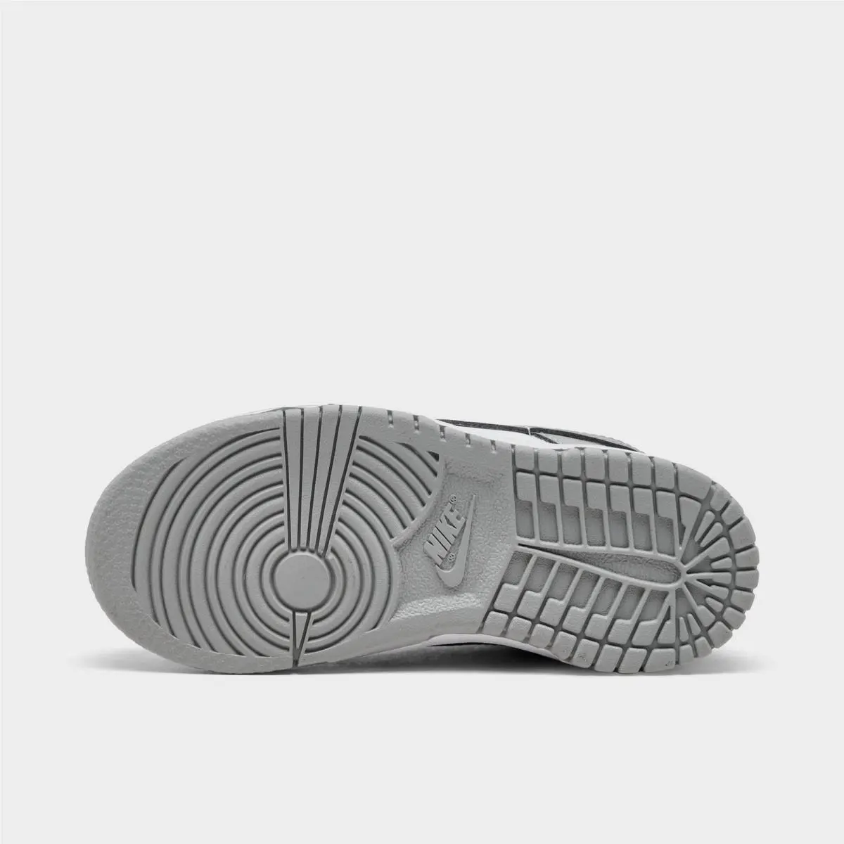 Nike shoes - White/White/Light Smoke Grey 9