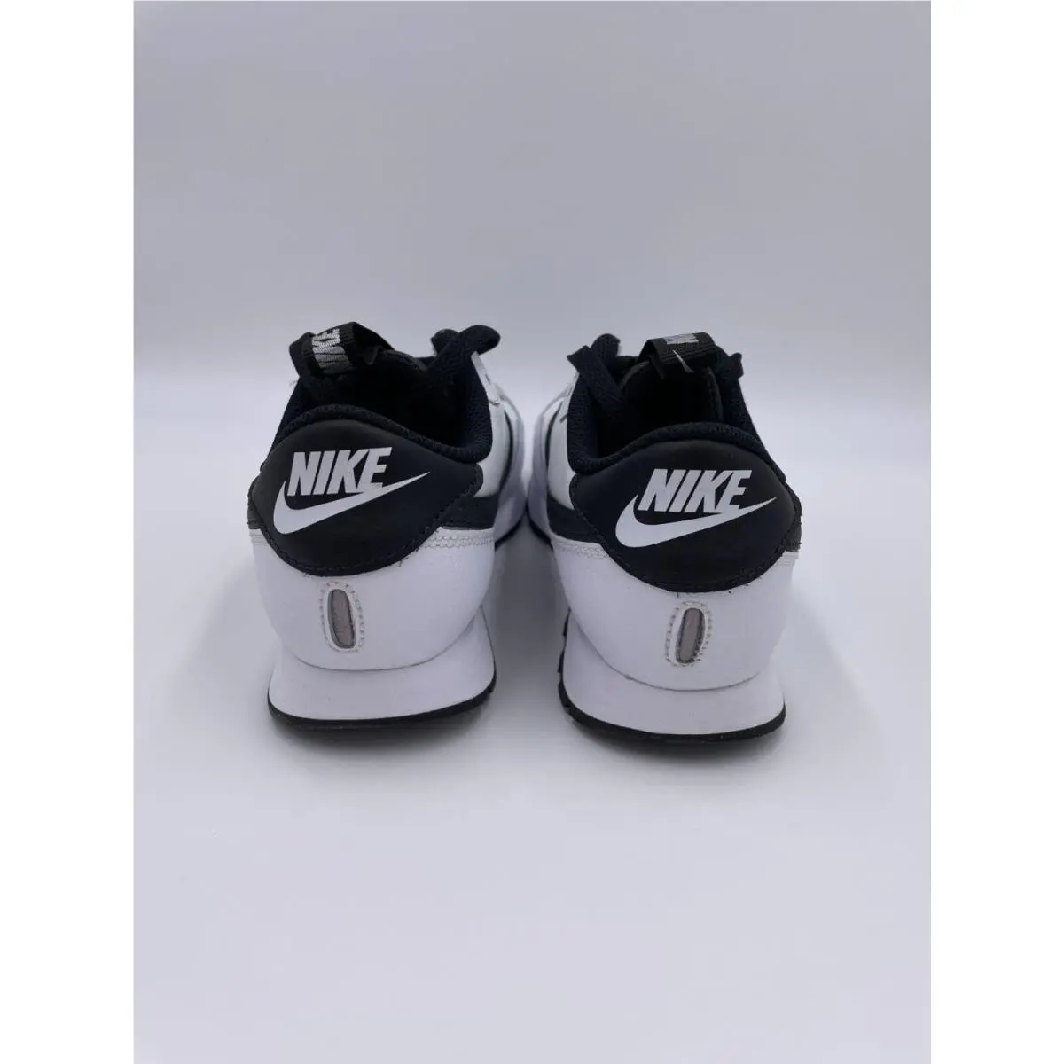 Nike shoes - SE - White 10