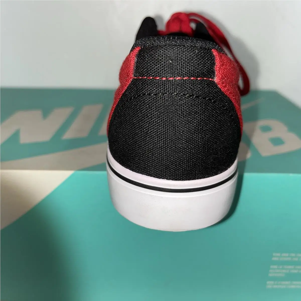 Nike shoes - Nike SB Clutch - Clutch - BLACK/RED 10
