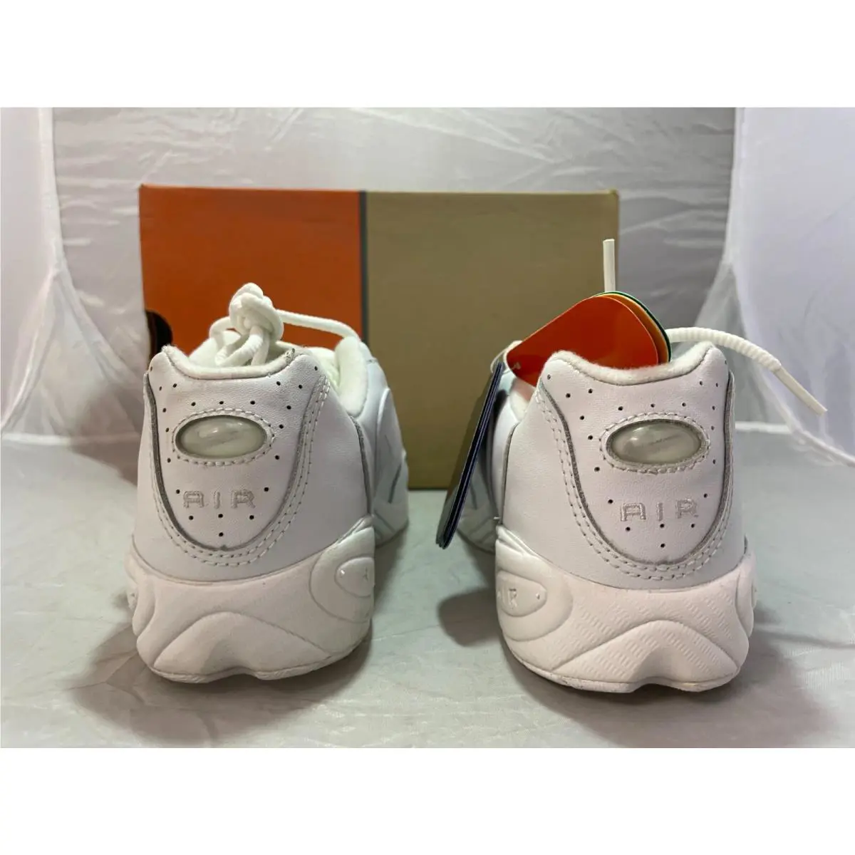 Nike shoes - White 3