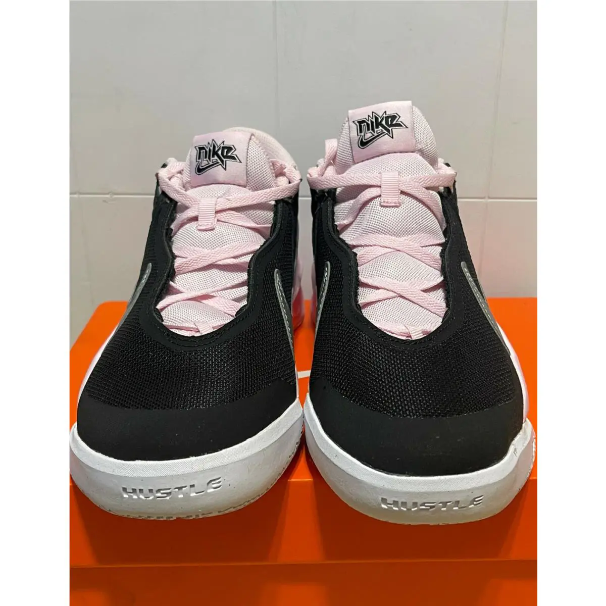 Nike shoes - Nike Team Hustle D 10 - Black/ pink 2