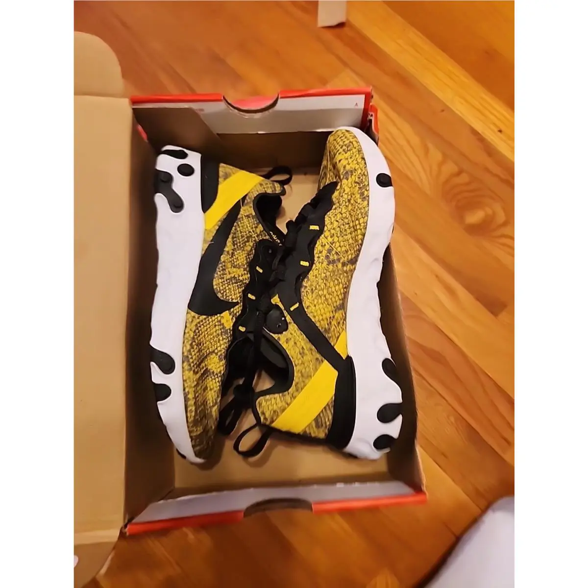 Nike shoes - Nike React Element - React Element - CT1551-700 - Yellow 4
