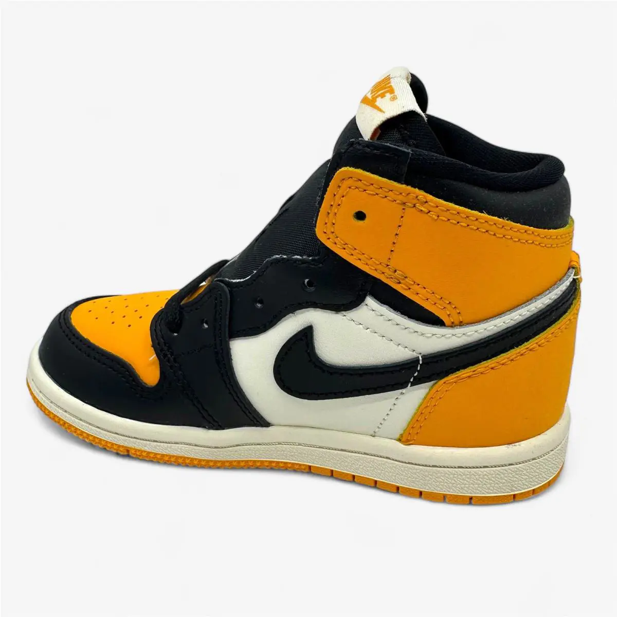 Nike shoes - Air Jordan 1 - Air - AQ2665 711 - Multicolor, Manufacturer: Taxi Black (UPC: 196149157665) 1
