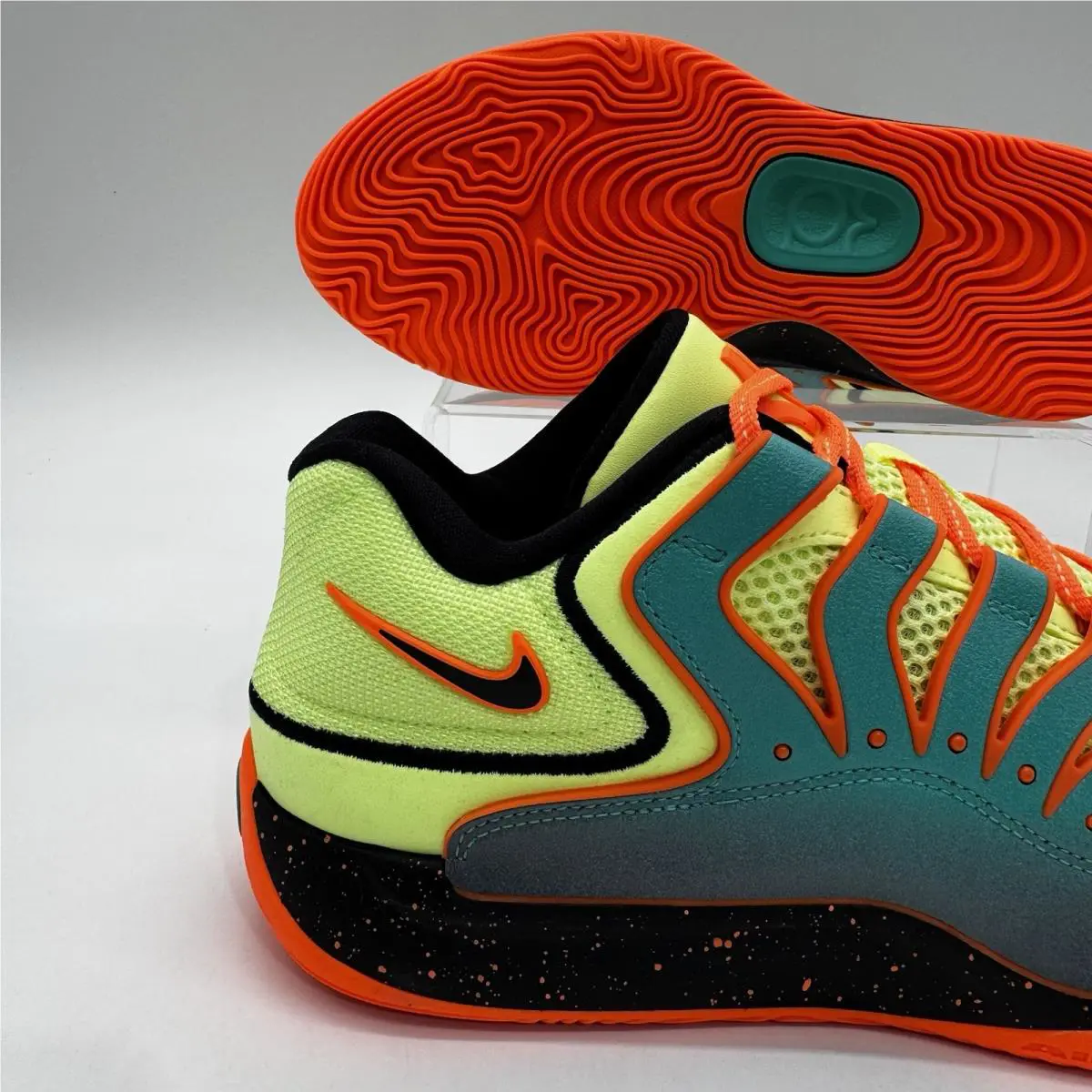 Nike shoes - NIKE KD18 - HV1993-301 - Green (UPC: 198480882701) 1