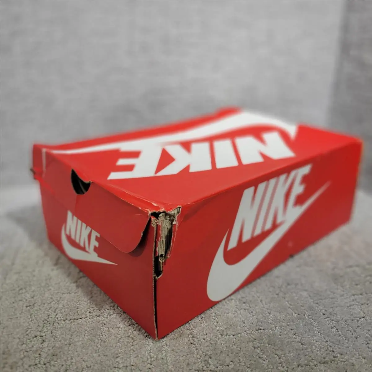 Nike shoes - White Silver 9