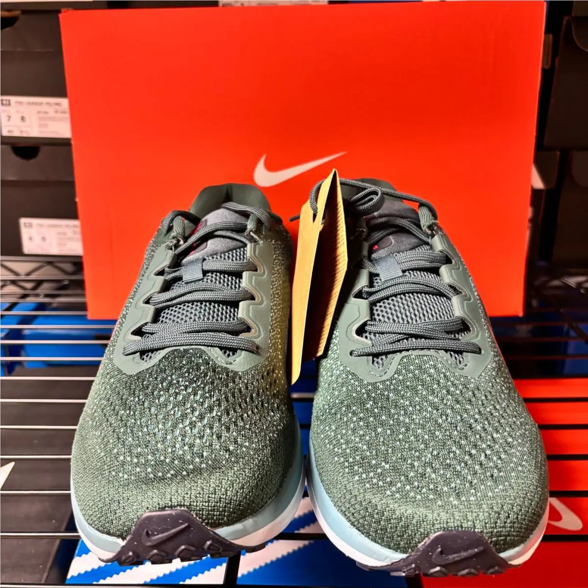 Nike shoes - Green 0