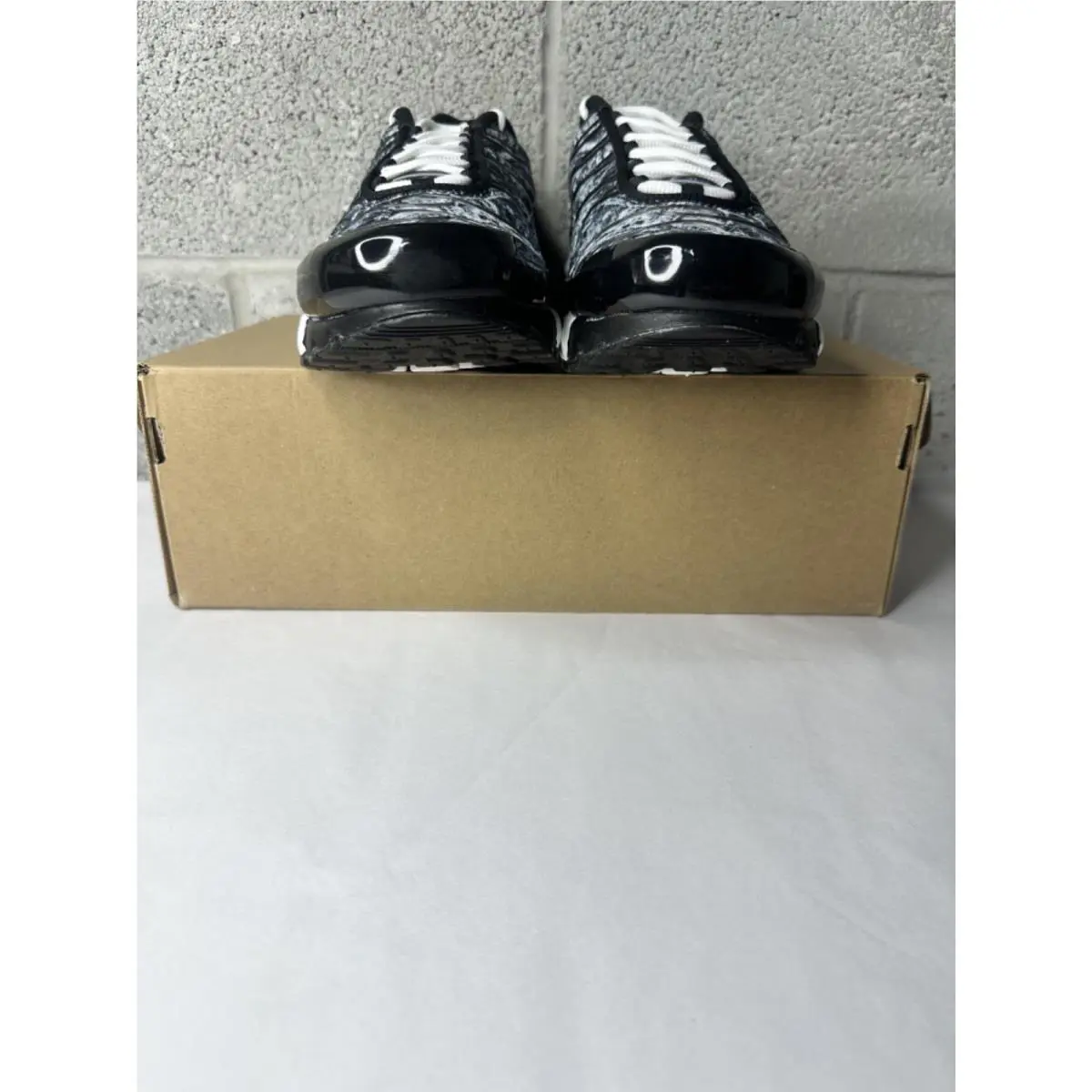 Nike shoes - Nike Air Max Plus - Air Max Plus - DO6384-001 - Black 1