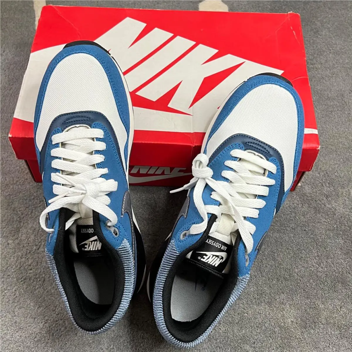 Nike shoes - Nike Air Odyssey - Air Odyssey - Gold (UPC: 887255806089) 3