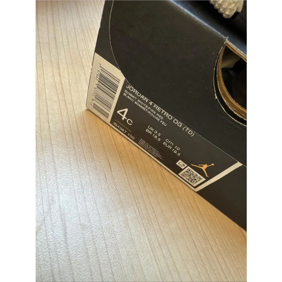 Nike shoes - Air Jordan 4 - Air - White 5