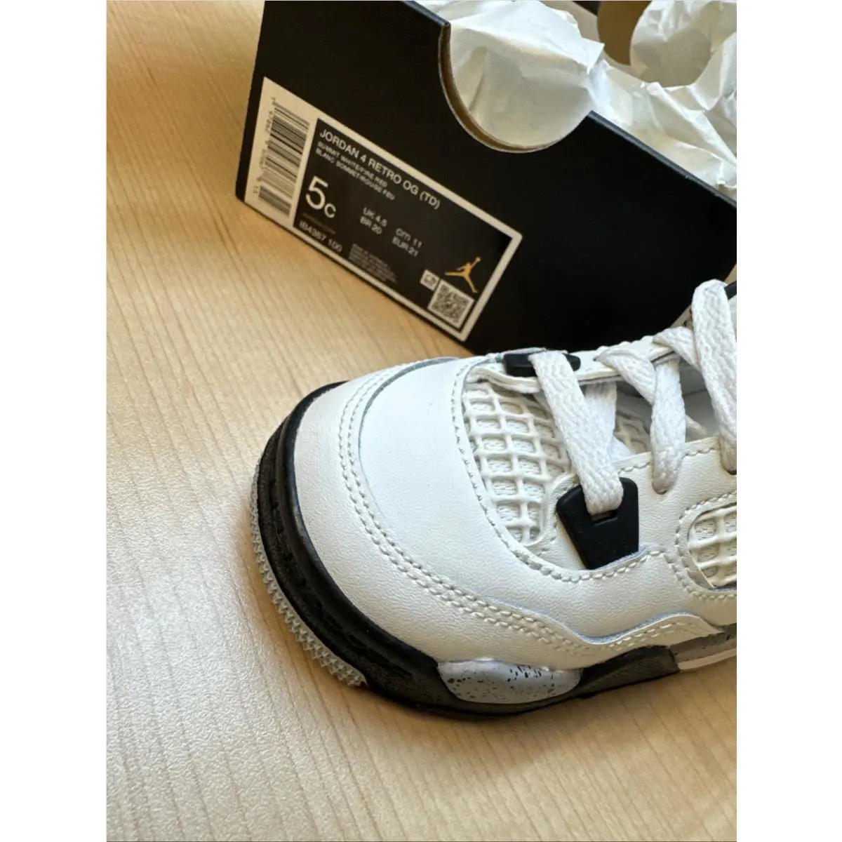 Nike shoes - Air Jordan 4 - Air - White 8