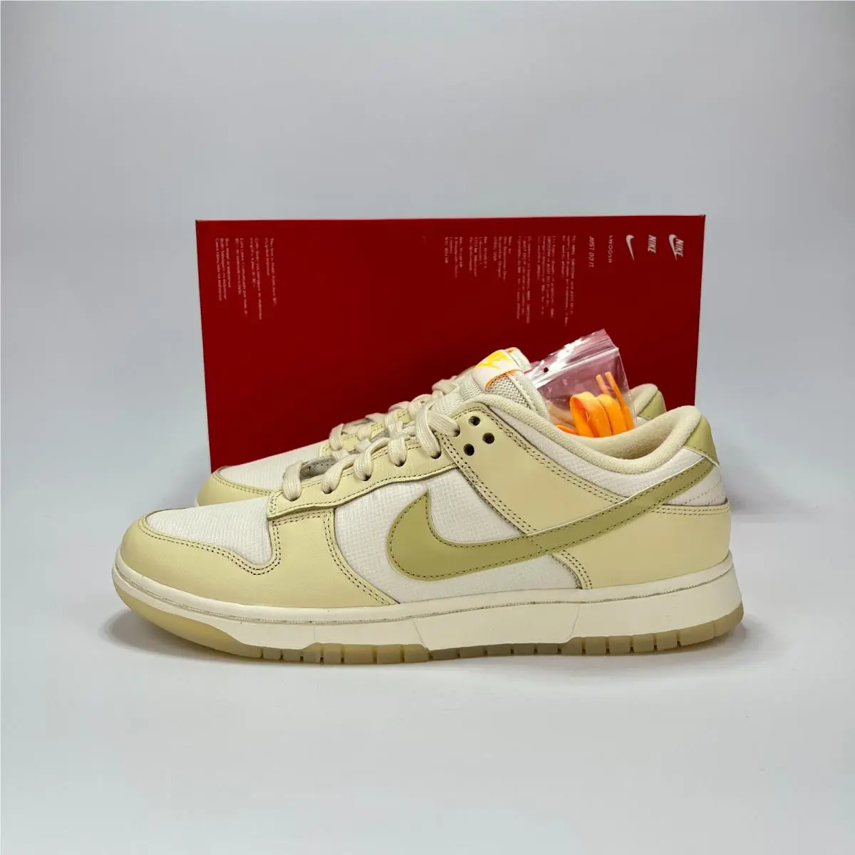 Nike shoes - Nike Dunk Low - Dunk Low - Yellow 0