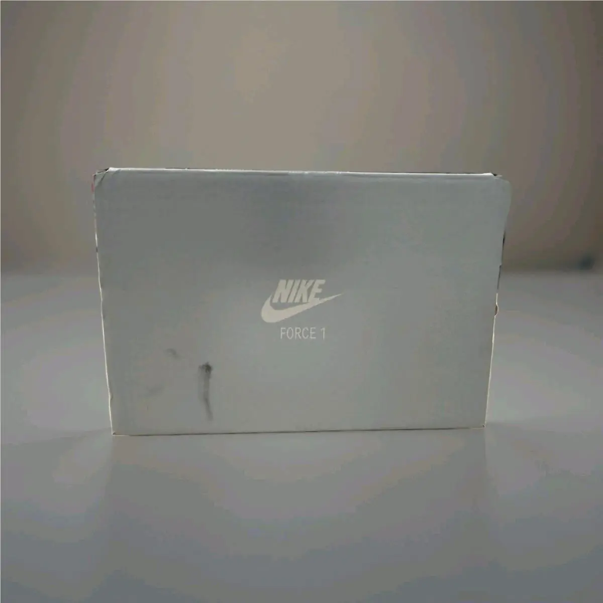 Nike shoes - White 3