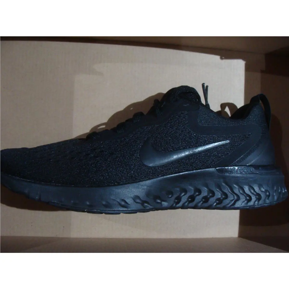 Nike shoes - Black 3