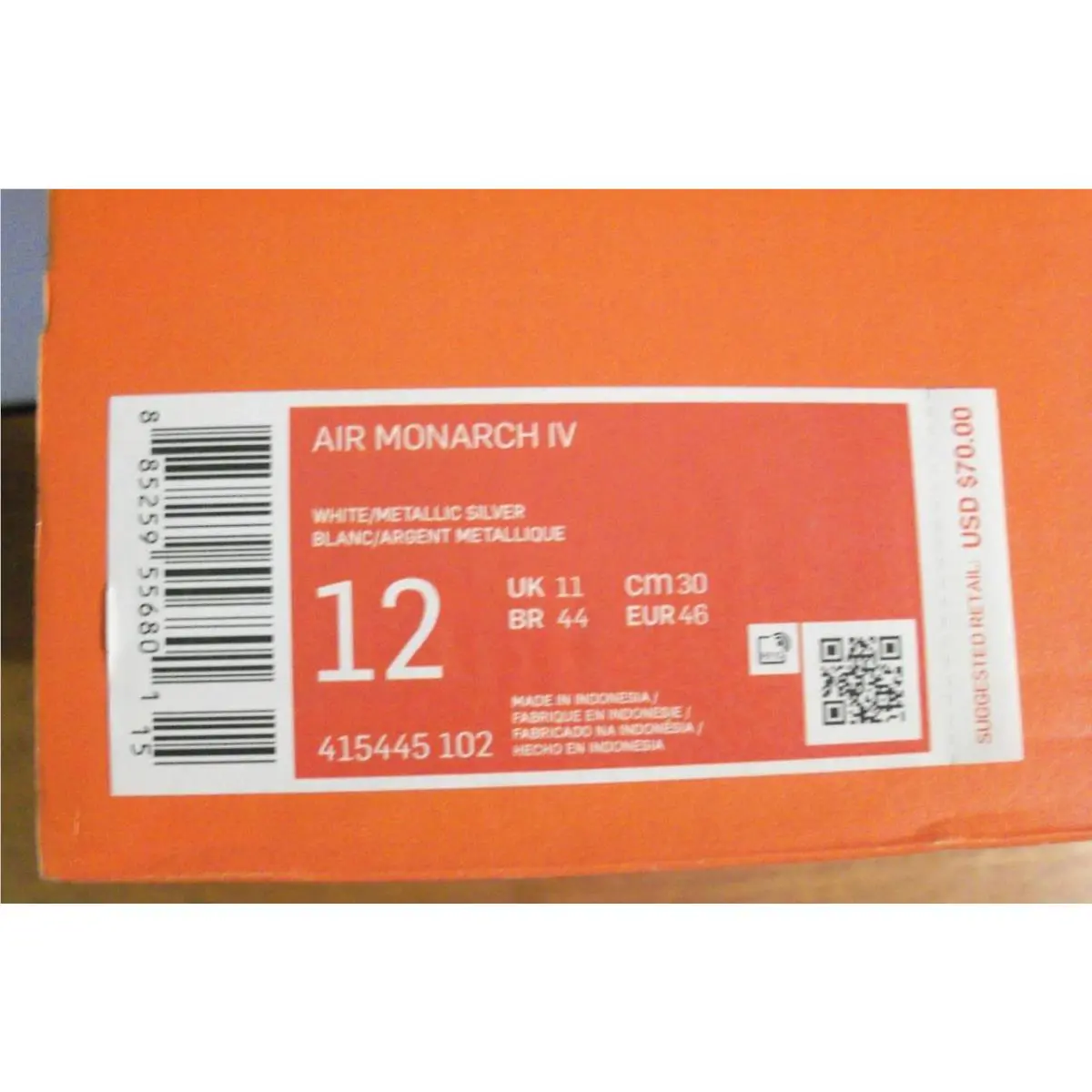Nike shoes - white/Metallic Silver (UPC: 885259556801) 1