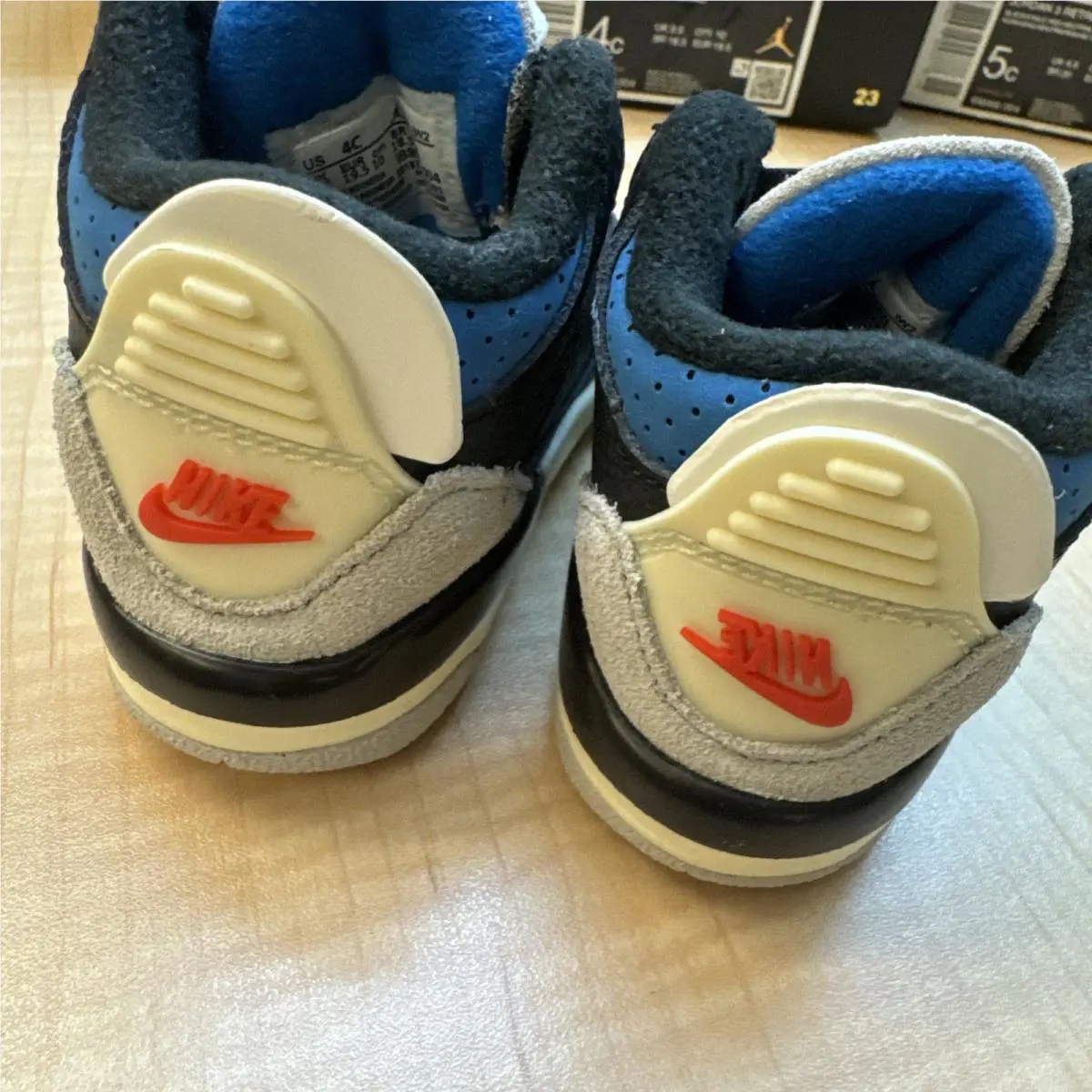 Nike shoes - Air Jordan 3 - Air - Black 1