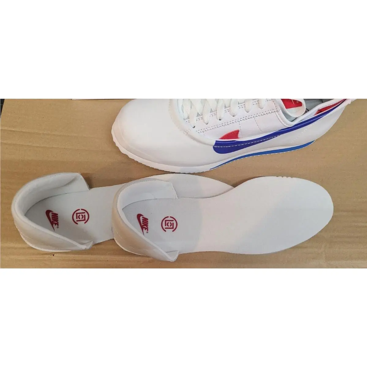Nike shoes - White 4