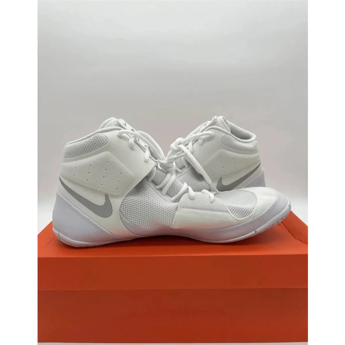 Nike shoes - Nike Fury - Fury - AO2416-102 - White, Manufacturer: White/White/Metallic Silver 5