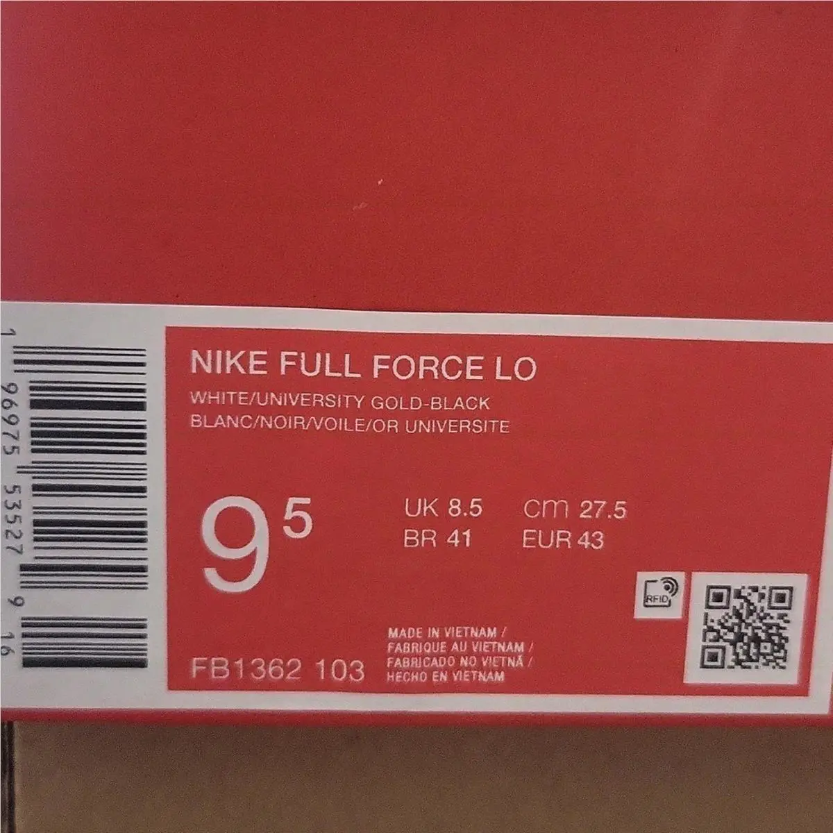 Nike shoes - Gold 2