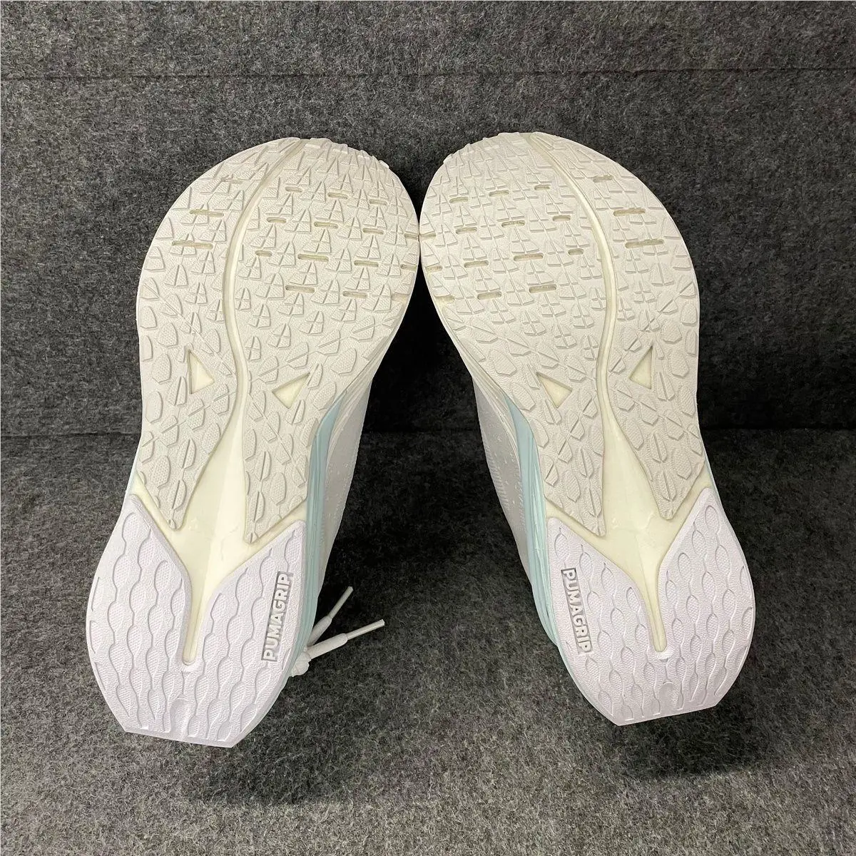 Puma shoes - VS171090 - vs-171090 - White (UPC: 195100222923) 4