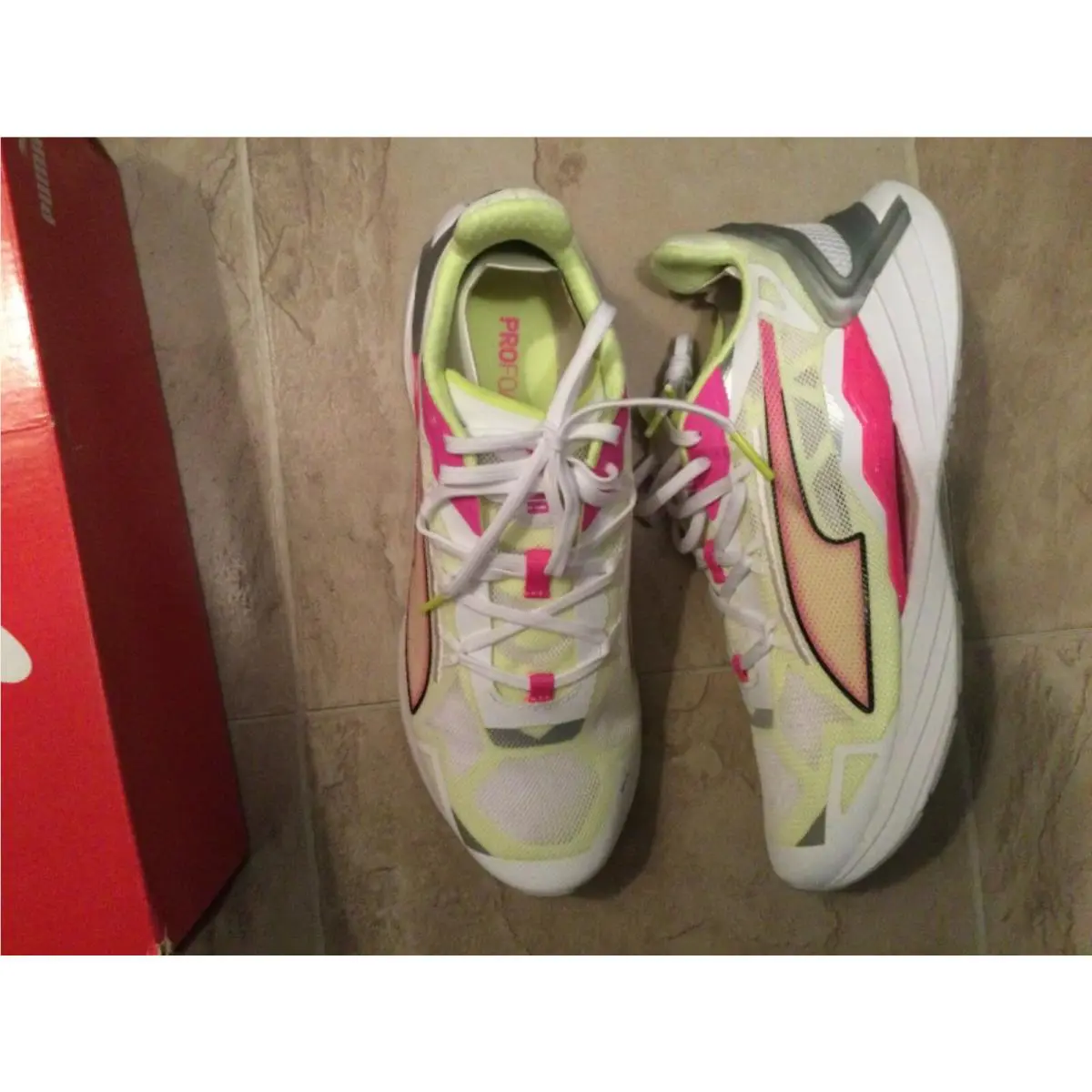 Puma shoes - White 2