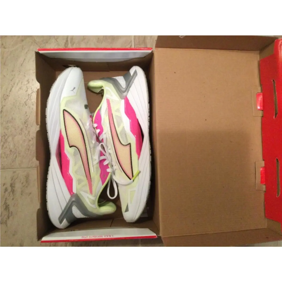 Puma shoes - White 3
