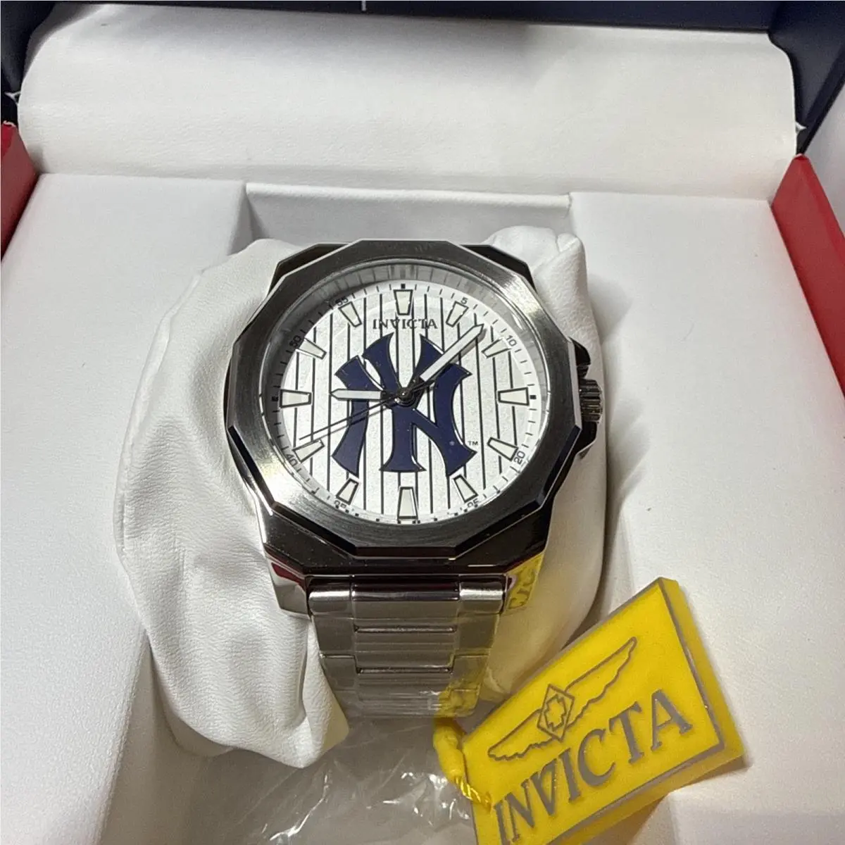 Invicta Speedway NY Edition 42mm 49859 - Dial: Silver, Band: Silver, Bezel: Silver