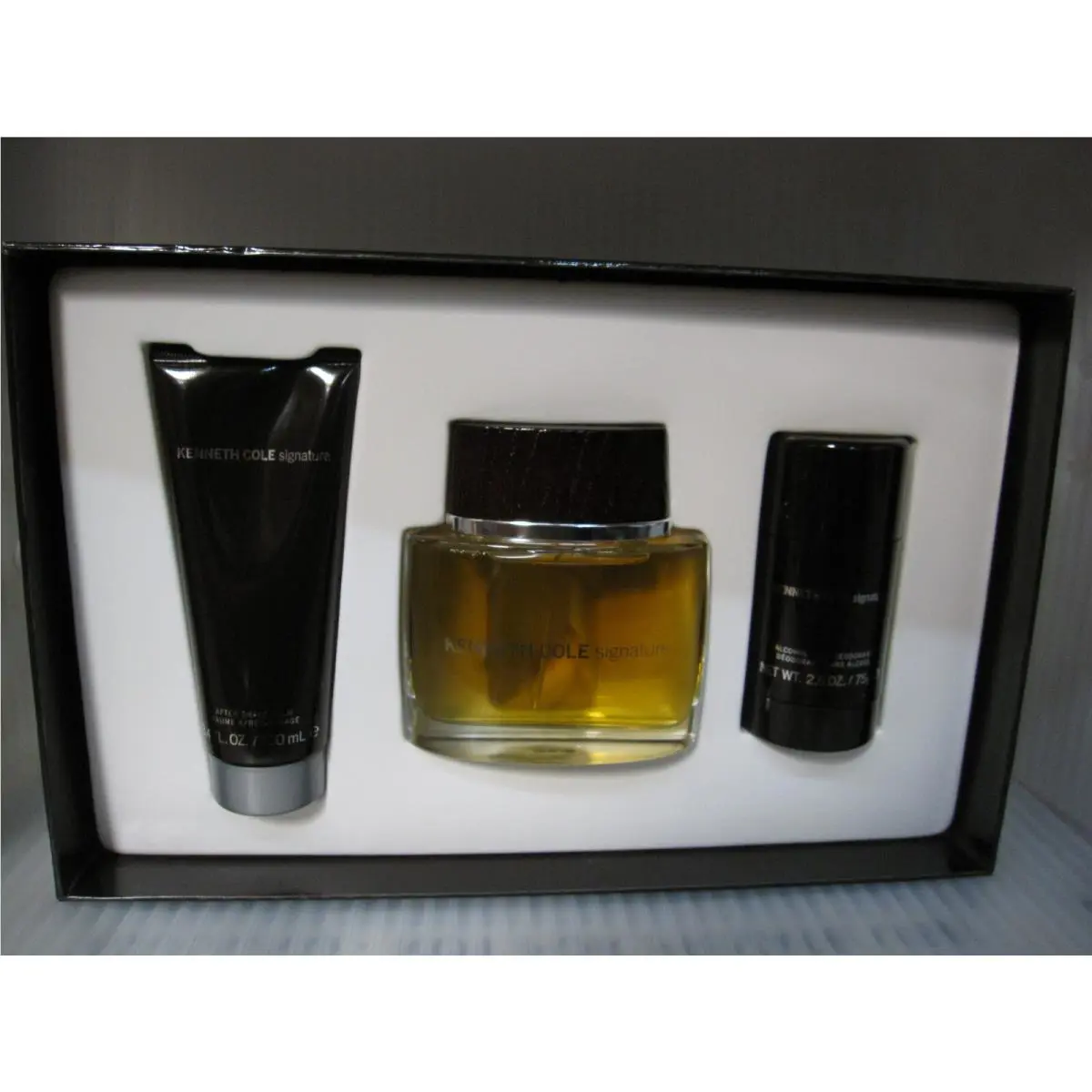 Kenneth Cole Signature Men 3 Pieces Set : 3.4 Edt Spray + 3.4 A/s Balm 2.6 Deo