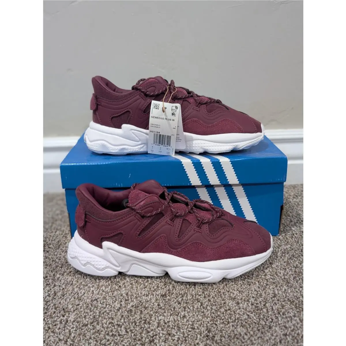 Size 5.5 Women`s Adidas Ozweego Plus W Purple Lace Up Low Top Athletic Sneakers
