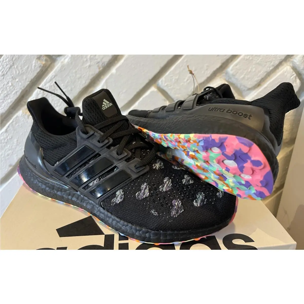 Adidas Ultraboost 1.0 Shoes. Hearts. Valentines Day. Size: Men`s 10. Black