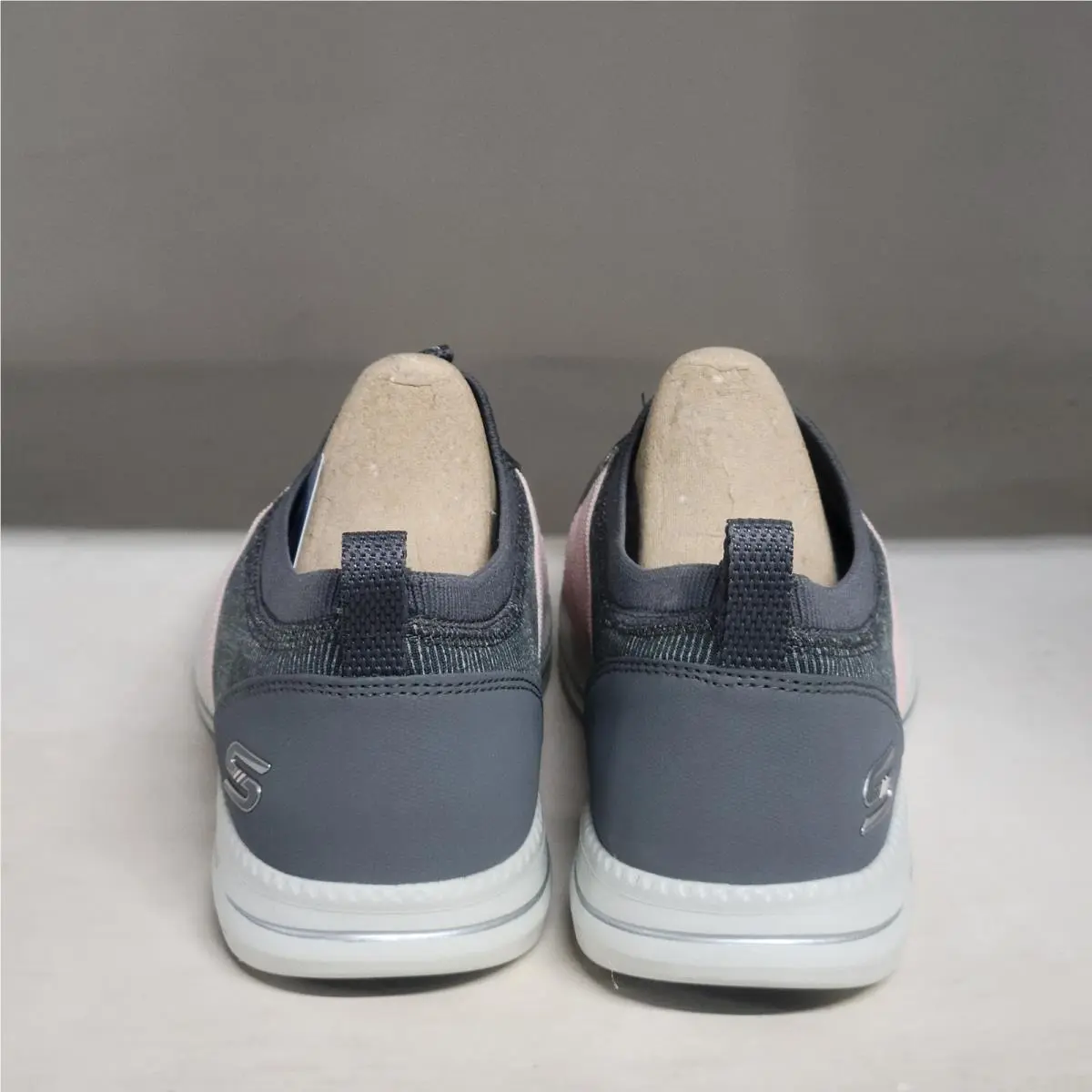 Skechers shoes - Skechers City Pro Easy Moving - 23748/BKAQ - Charcoal/Pink (UPC: 193642086805) 3