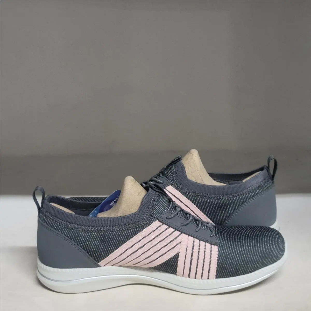 Skechers shoes - Skechers City Pro Easy Moving - 23748/BKAQ - Charcoal/Pink (UPC: 193642086805) 4