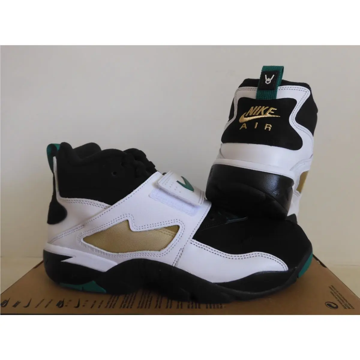 Nike shoes - Nike Air Diamond Turf - Air Diamond Turf - IB2240-001 - Black 1