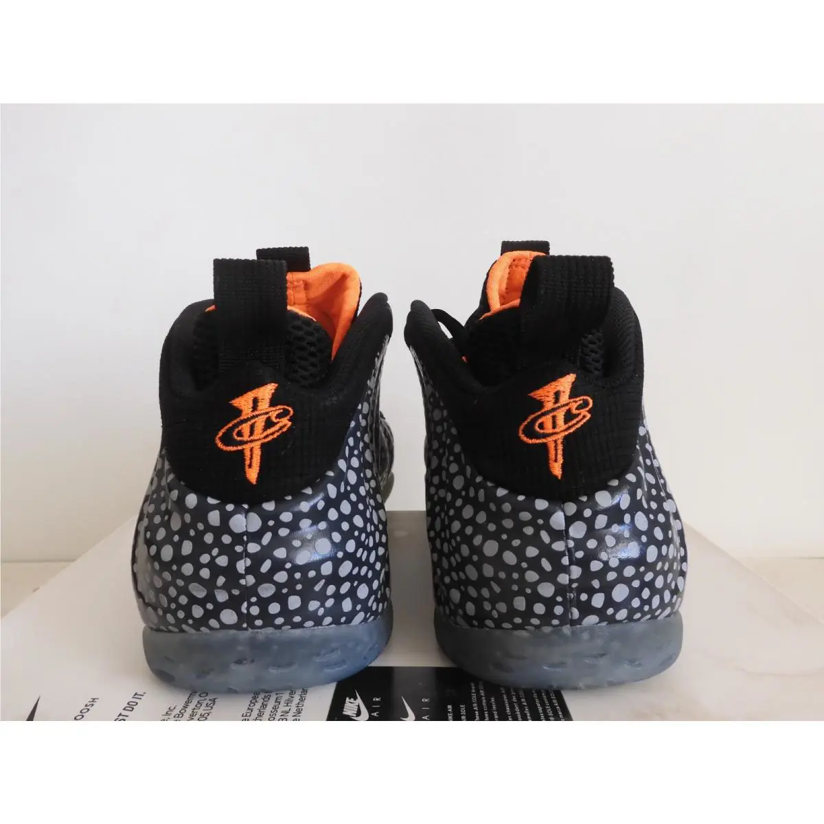 Nike shoes - Nike Air Foamposite - Air Foamposite - 575420-003 - Black 3