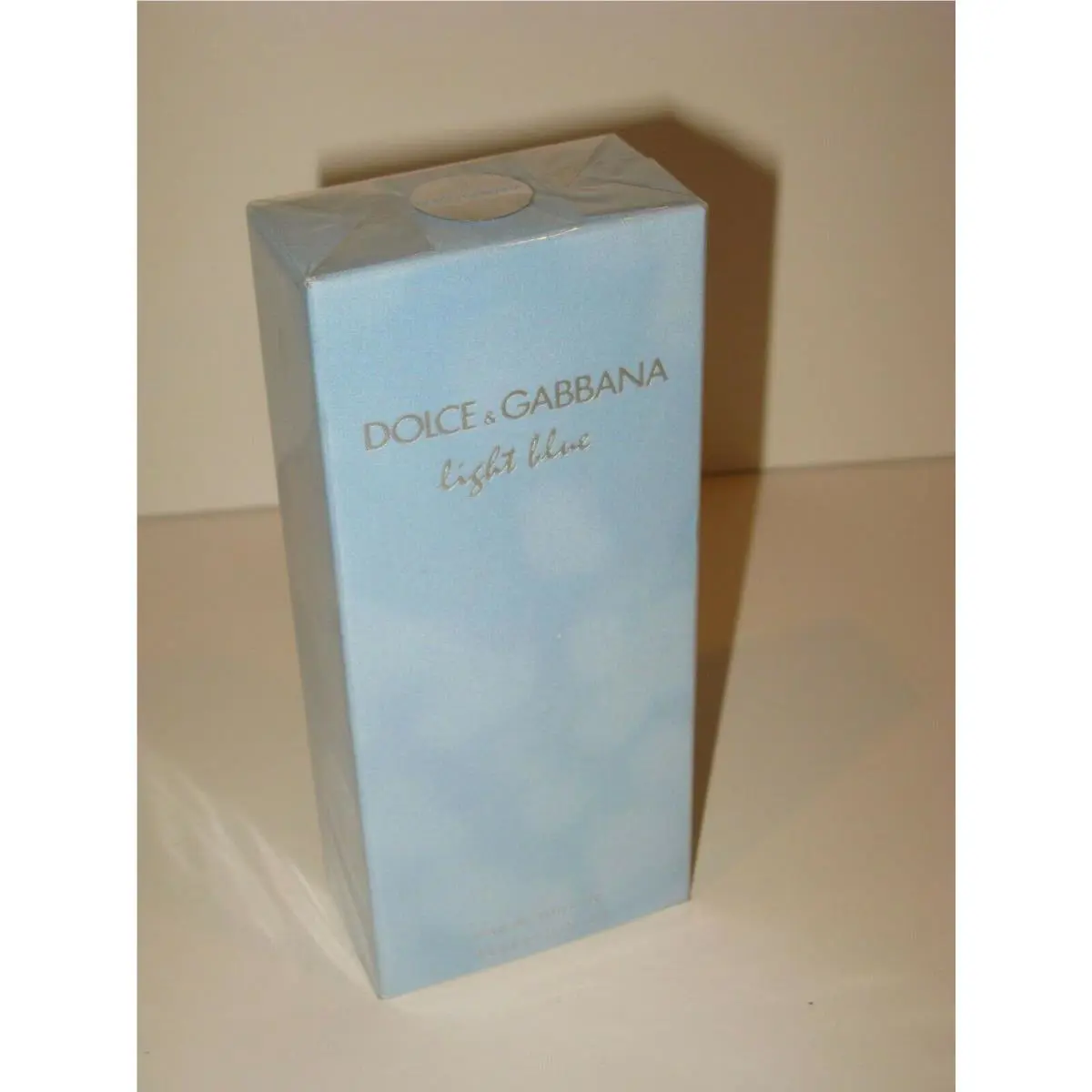 Dolce Gabbana Light Blue Eau de Toilette Spray. 100 ml / 3.3 Fl. oz