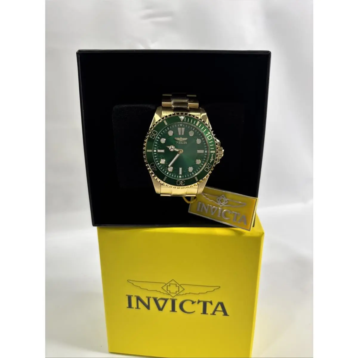 Invicta Pro Diver Men`s Watch Quartz
