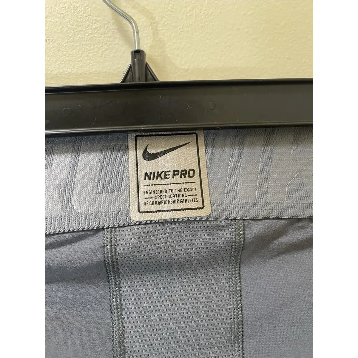 Nike clothing - Nike Pro Hyper Recovery - Pro Hyper Recovery - 812988-021 - Gray, Frame: Gray 1